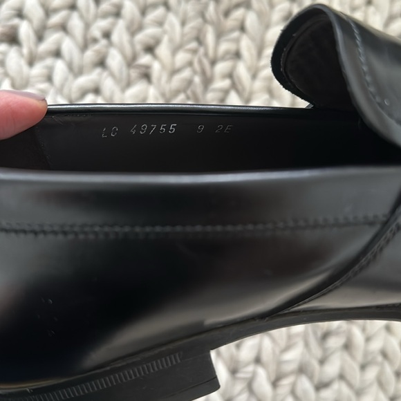 Salvatore Ferragamo men’s black loafer size 9 - Picture 4 of 5